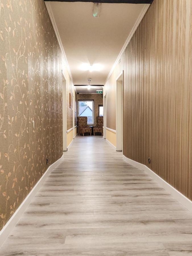 Dom Weselny Pod Kasztanem Hotel Luban Buitenkant foto
